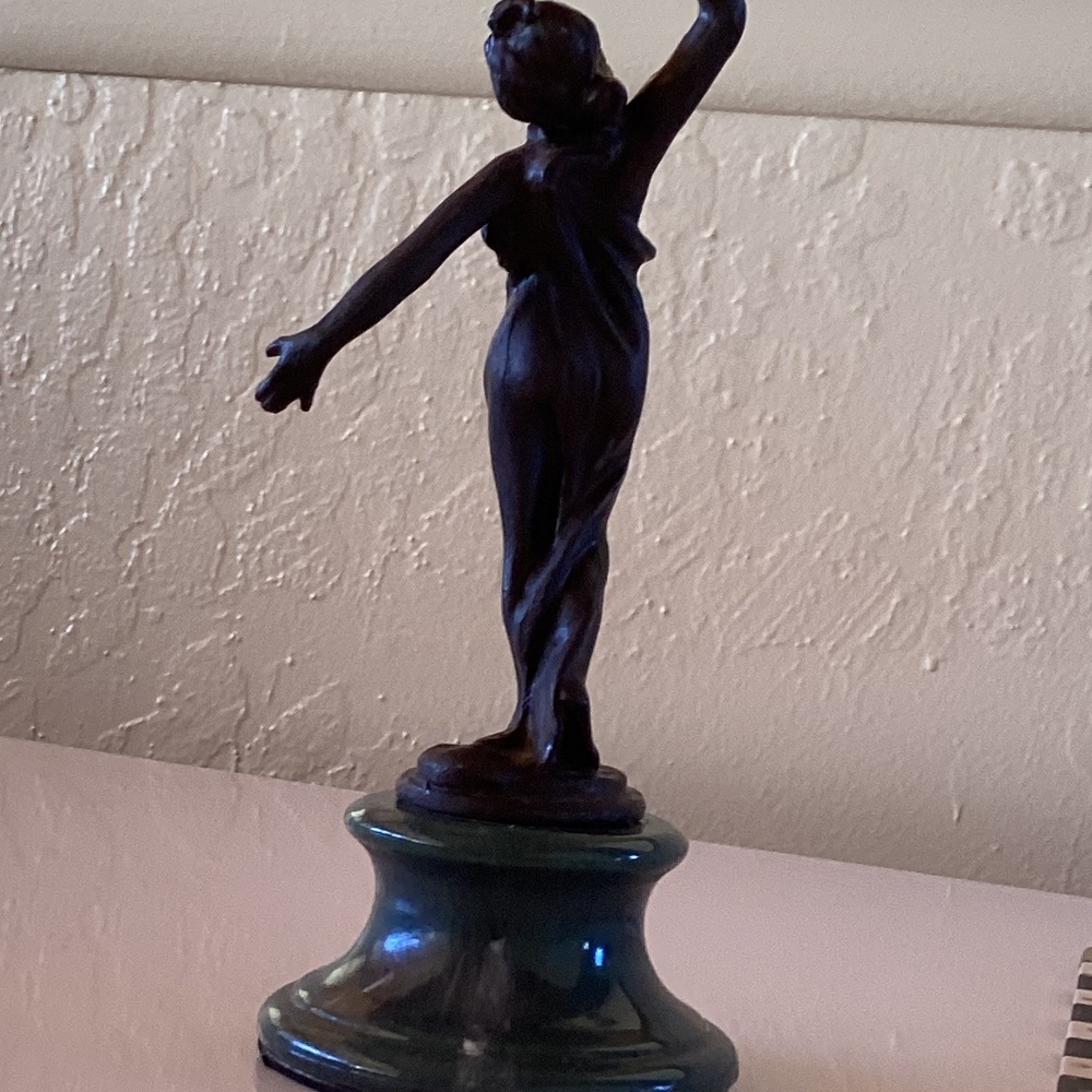 Vintage Art Nouveau Bronze  Woman Figure on Green Marble Base - Picture 2 of 2